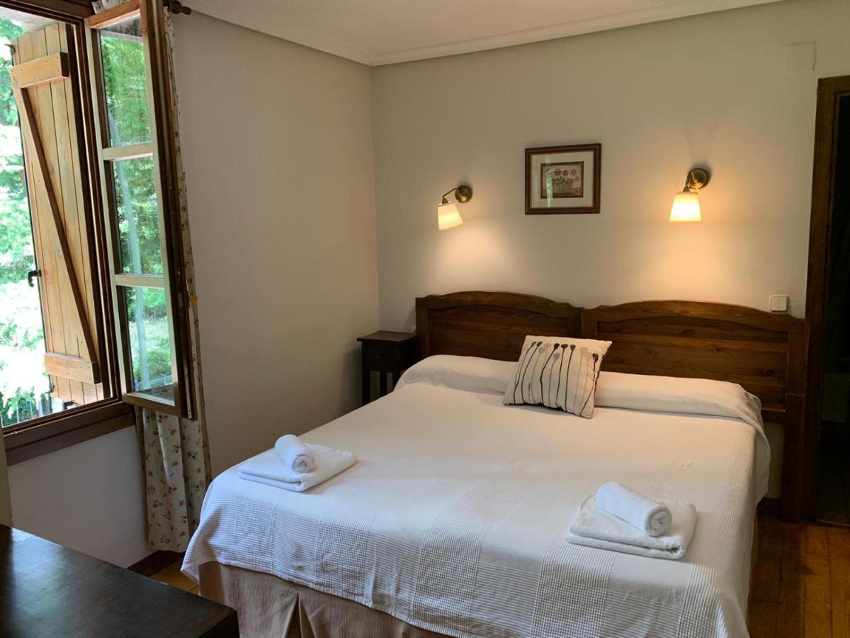 Hotel Charle Jaca Eksteriør billede